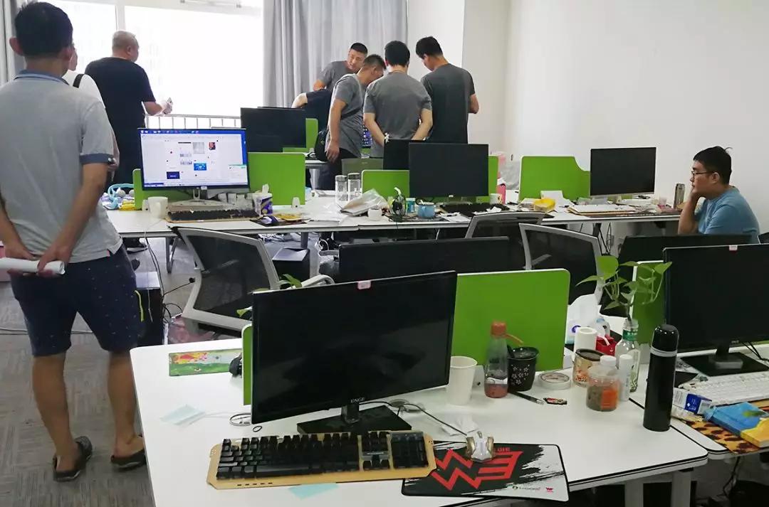 关于恋夜直播涉黄问题的探讨与下载警惕，揭露真相与应对之策