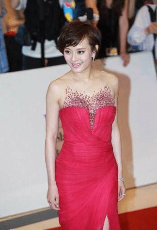 拥抱自然美景的120斤明星,共同开启旅行之旅