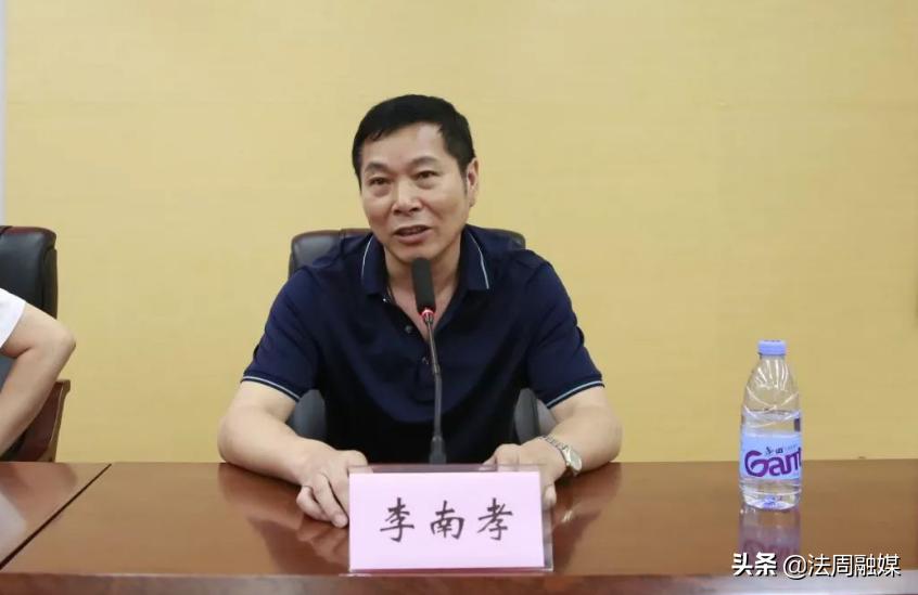 常德市委任免公示与小巷深处特色小店的惊喜之旅