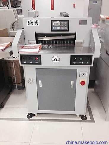 广州急招最新切纸机长，日常趣事、情感纽带与机长的精彩生活