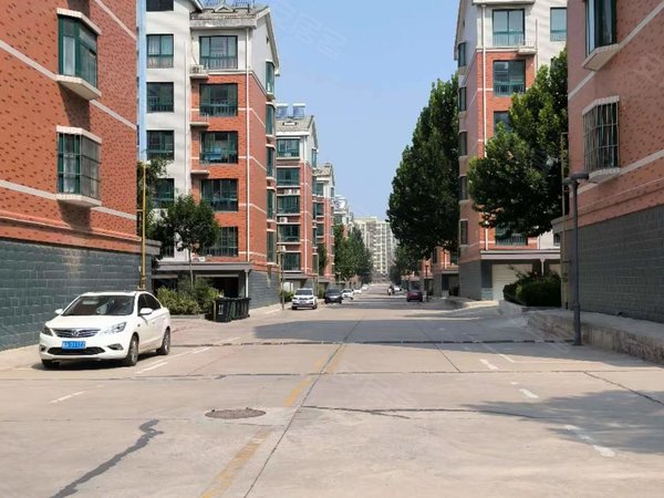 章丘圣井寨子最新房价及市场走势多元观点探讨