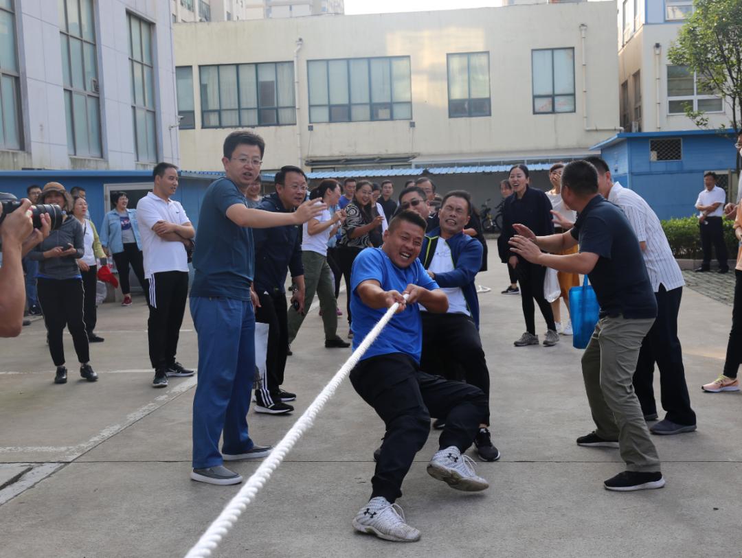 九月阳光最新作品，科技重塑生活，引领未来之光体验